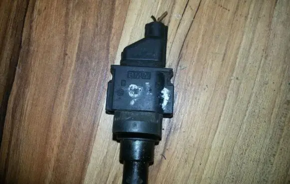 BMW 5 E39 Camshaft position sensor 7506273c