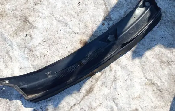 Dodge Journey Wiper trim 05116266A