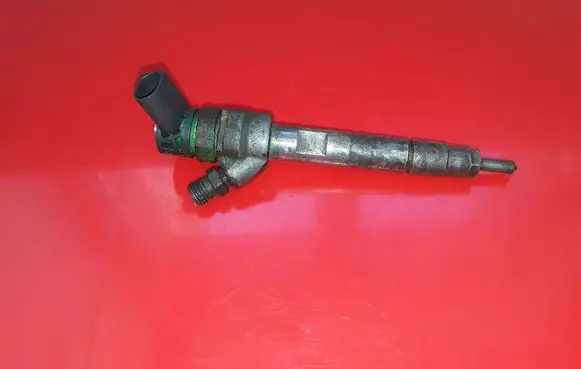 BMW 5 F10 F11 Fuel injector 8506548 0445110597