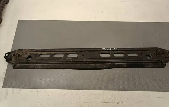 Volvo XC60 Radiator mount bracket 31368100