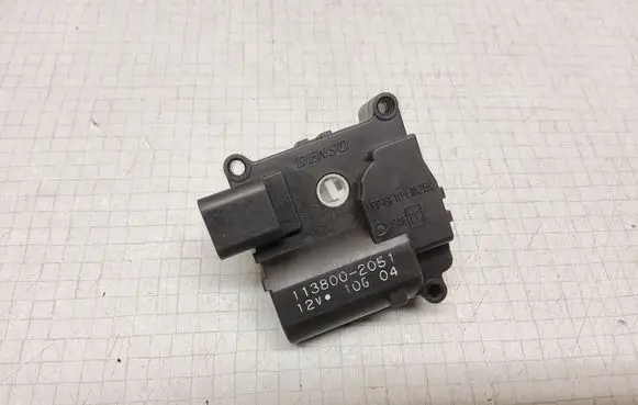 Toyota Corolla Verso E121 Air flap motor/actuator 1138002051