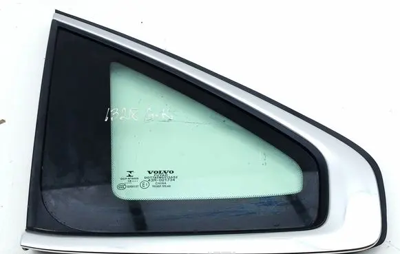 Volvo S90, V90 Rear side window