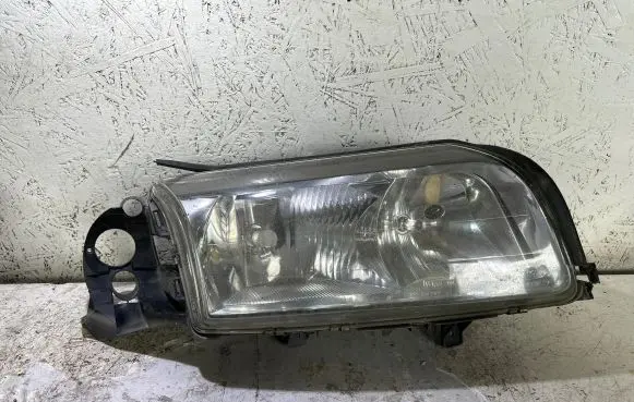Volvo S80 Headlight/headlamp