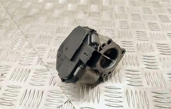 Ford Focus Throttle valve JN1QAC 230819 SN20394