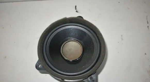 Jaguar XJL Front door speaker AW9318808GC