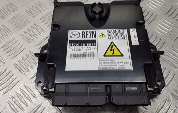 Mazda 5 Engine control unit/module 275800-6671