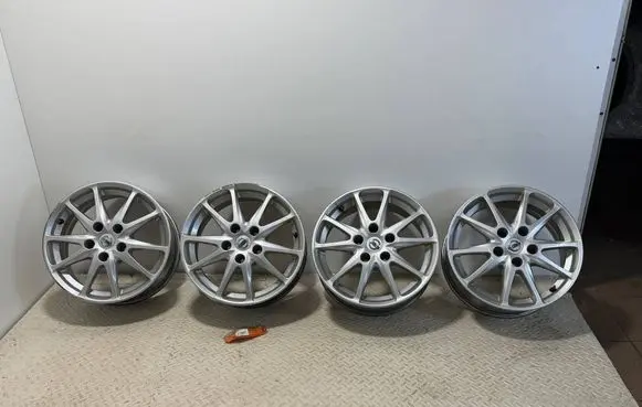 R16 alloy rim