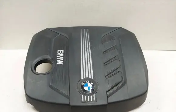 BMW 5 F10 F11 Engine cover (trim) 7802847 11252010 03104105