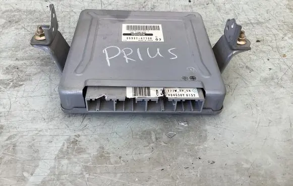 Toyota Prius (XW20) Engine control unit/module V04g30y0152 89981471001 8998147100