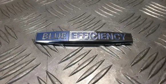 Mercedes-Benz Vito Viano W639 Fender model badge letters 