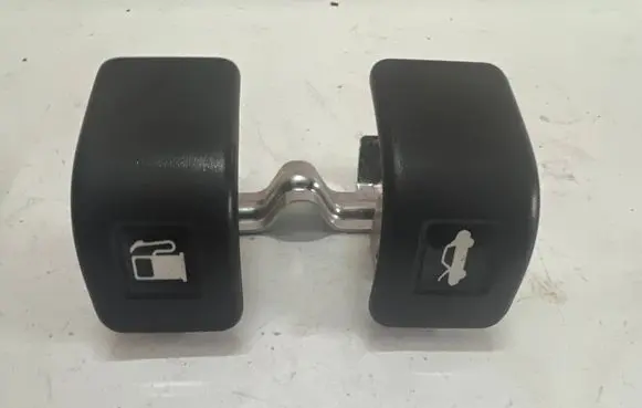 Honda CR-V Engine bonnet (hood) release handle