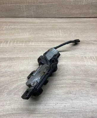BMW 5 E60 E61 Tailgate/trunk/boot lock/catch/latch 7129931