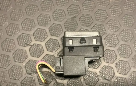 Volkswagen Phaeton Windscreen/window heater switch 3D0959619 PA6GF30