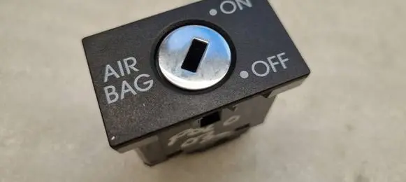 Volkswagen Polo Passenger airbag on/off switch 6Q0919237A