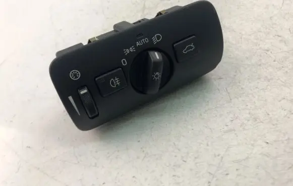 Volvo V40 Light switch 31443831