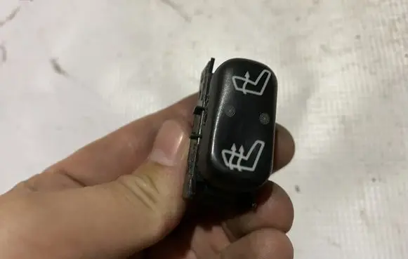 Mercedes-Benz ML W163 Seat heating switch A1638200210 1638200210