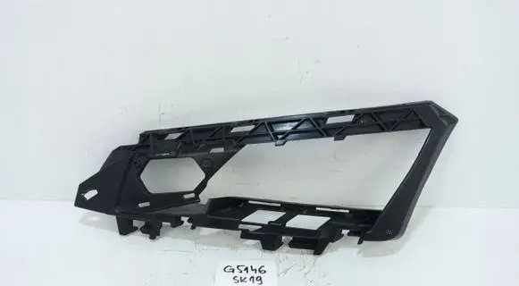 Skoda Kodiaq Front bumper mounting bracket 565807055