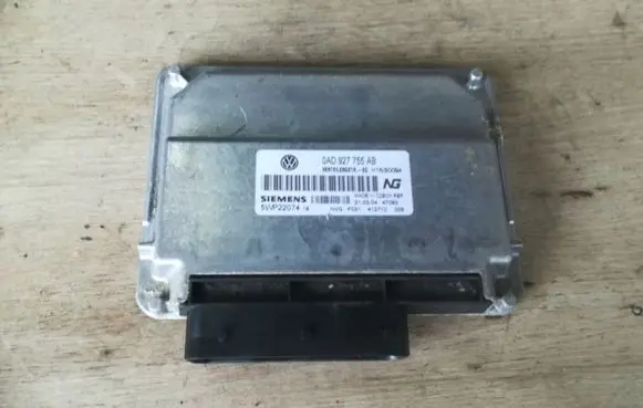 Volkswagen Touareg I Gearbox control unit/module 0AD927755AB