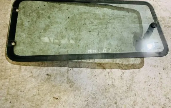 Fiat Fiorino Rear side window