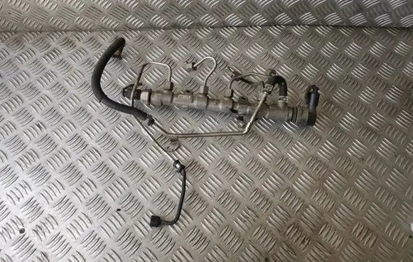 Skoda Roomster (5J) Fuel main line pipe 03P089 057130764AB 0281006075