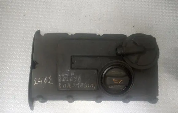 Volkswagen Touran I Rocker cam cover 03G103475