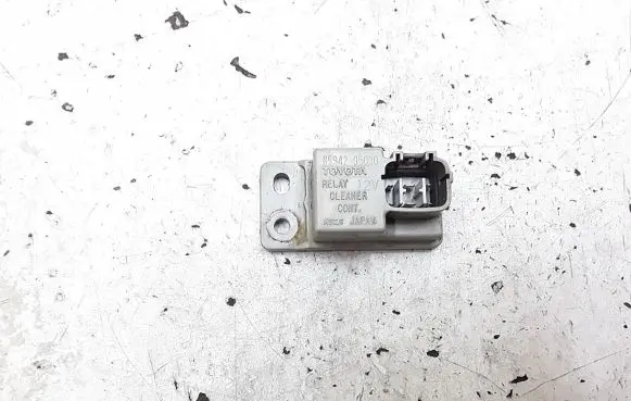 Toyota Avensis T250 Window washer relay 8594205030