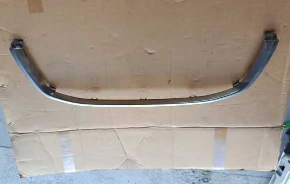 Volvo XC90 Front bumper upper radiator grill 31323005 30763622