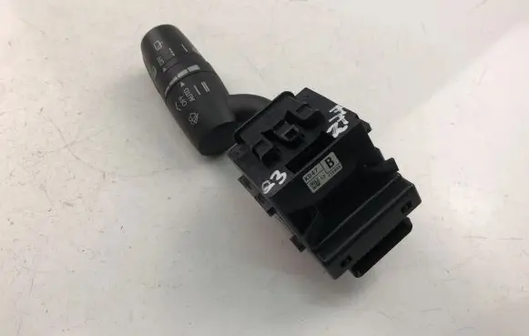 Mazda 3 I Indicator stalk 17F899