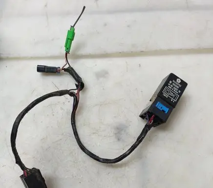 Chrysler Voyager Other relay 04332752 05020310 503200