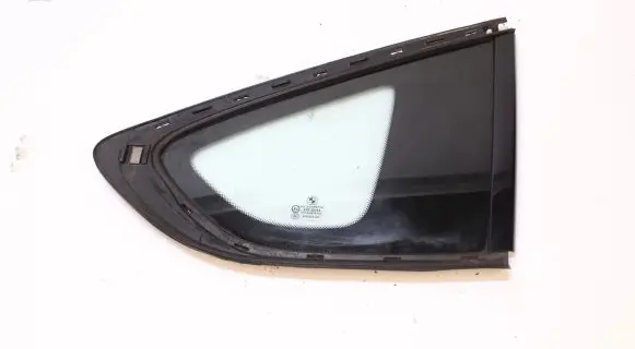 BMW 5 GT F07 Rear side window
