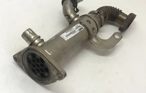Volvo C70 EGR valve cooler 8653691 993062H