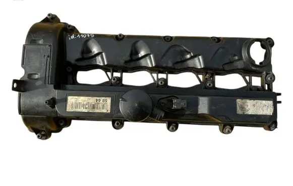 Mercedes-Benz Sprinter W906 Rocker cam cover A6510105844 A6510100230