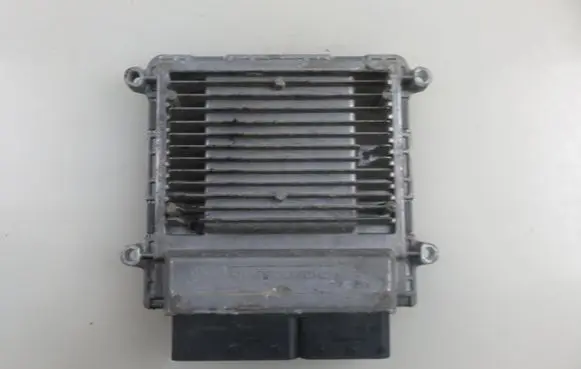 Dodge Caliber Engine control unit/module P68000130AE