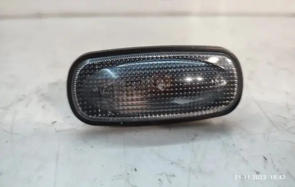 Rover 75 Front fender indicator light