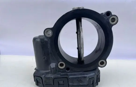 Mercedes-Benz E W212 Throttle valve A6510900470