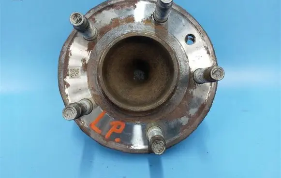 Jaguar XE Front wheel hub GX732C300AB
