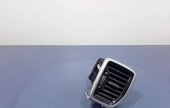 KIA Sportage Dashboard side air vent grill/cover trim 97490-F1AB0SA1
