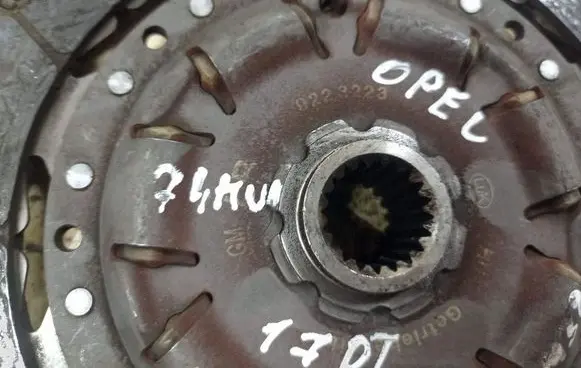 Opel Astra H Clutch pressure plate 9223223 LUK
