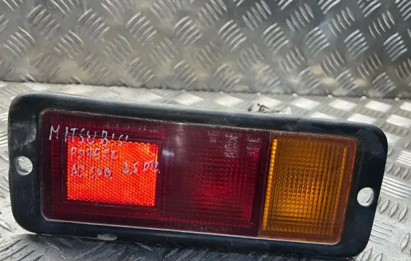 Mitsubishi Pajero Rear/tail lights 12V215V P2175V