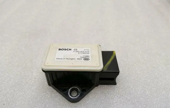 Maserati Quattroporte ESP acceleration yaw rate sensor 51746232