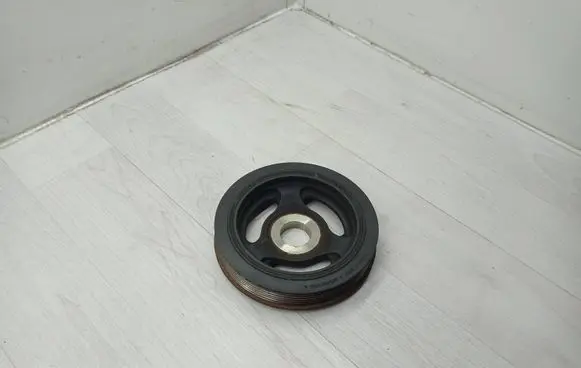 Citroen C3 Picasso Crankshaft pulley 9658965080