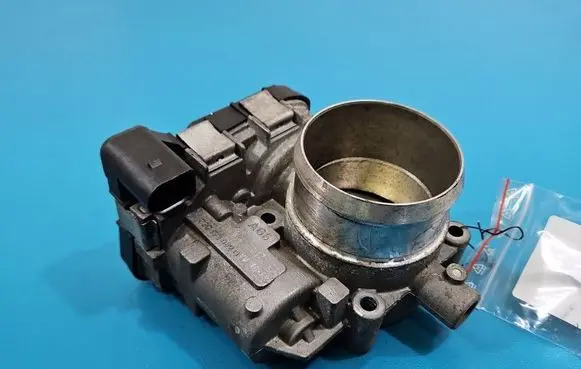 Volkswagen Tiguan Throttle body valve 03C133062D IMPRK1581778