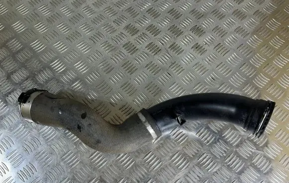 BMW 1 F20 F21 Intercooler hose/pipe 7597587 CZ15476810