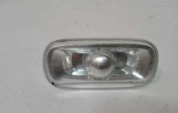 Audi A6 S6 C6 4F Front fender indicator light 8E0949127