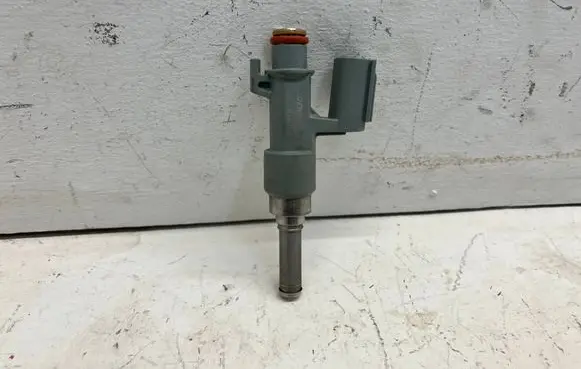 Toyota RAV 4 (XA50) Fuel injector 2325025020
