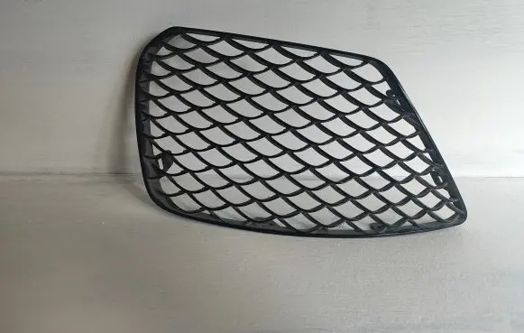 Mercedes-Benz S W220 Front bumper lower grill A2228850553