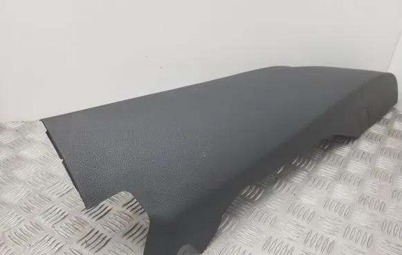 Volkswagen Jetta VI Rear seat side bottom trim 5C6867766