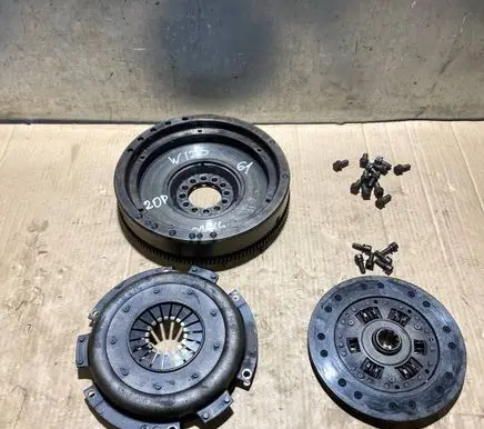 Mercedes-Benz W123 Clutch set kit 1150320601 OM615