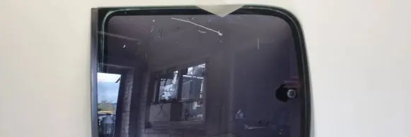 Citroen Berlingo Rear side window 43R001100 DOT249AS2M24 00863