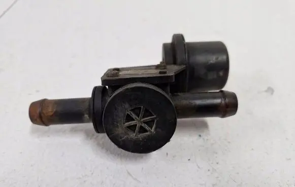 Lincoln Navigator Coolant heater control valve 